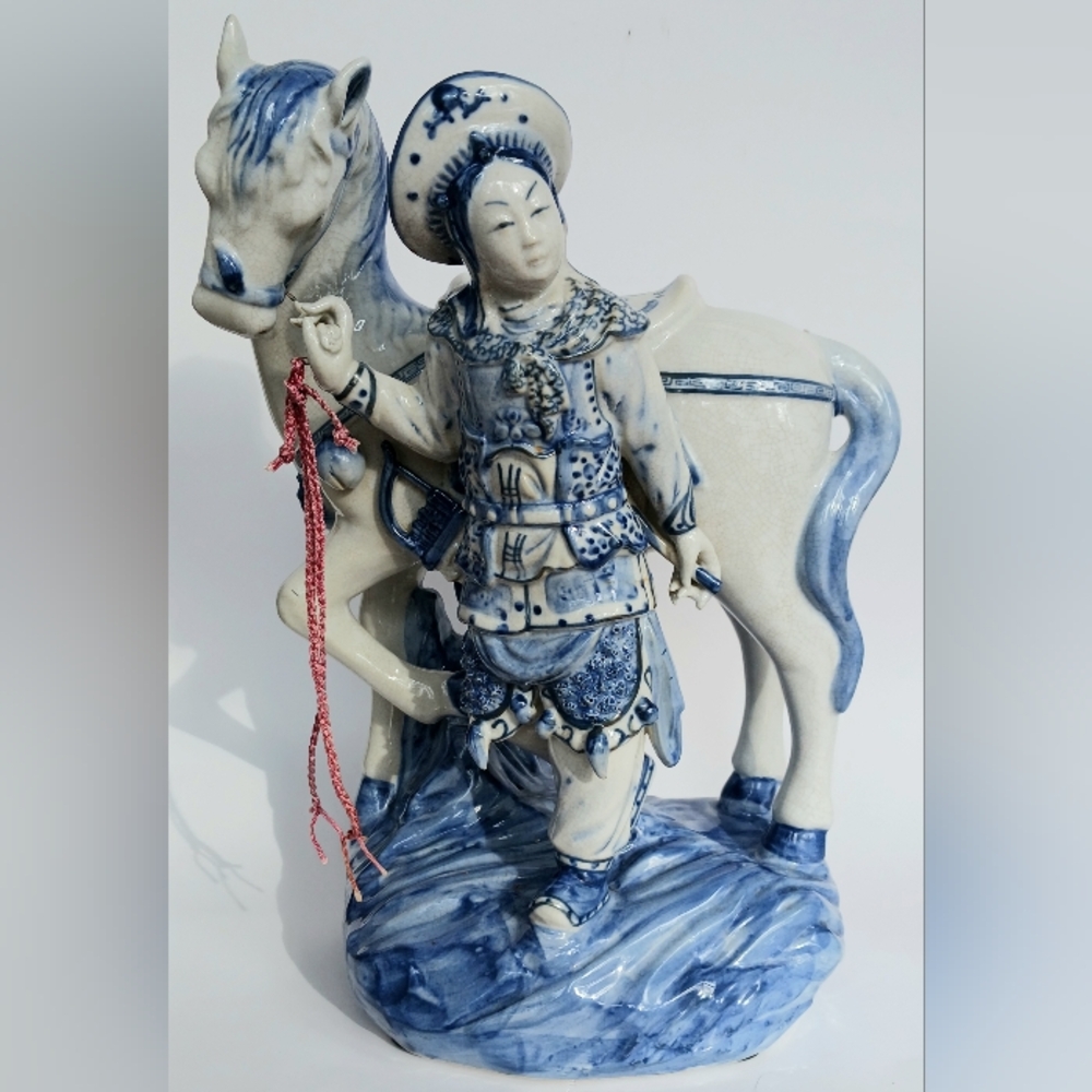 Chinese Oriental BOMBAY Blue White Porcelain Statue Man Horse 13" x 9" Hand Made